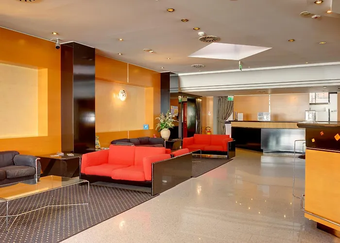 Hotel Junior